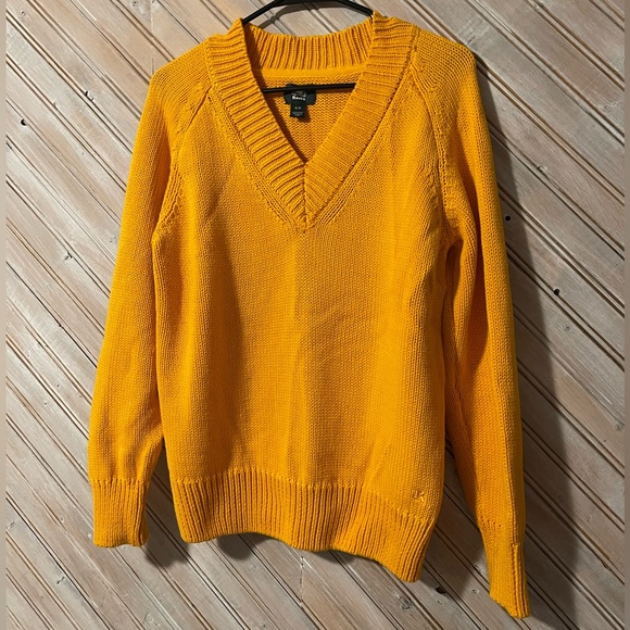 Roots Women's V-Neck Sweater Royal Yellow Cable Knit Embroidered Pullover Design - Picture 2 of 6